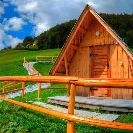 Glamping Vrhovc Zelezniki