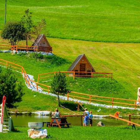 Glamping Vrhovc Kemp *