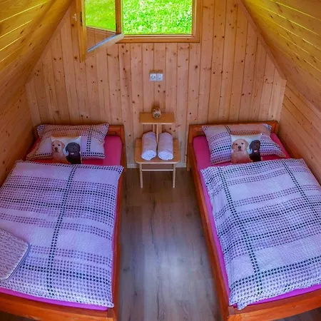 Glamping Vrhovc Campsite *