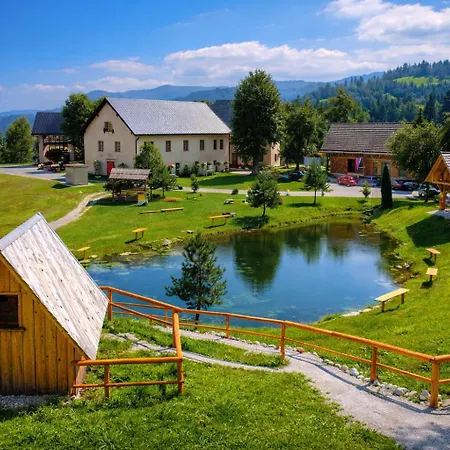 Glamping Vrhovc Zelezniki